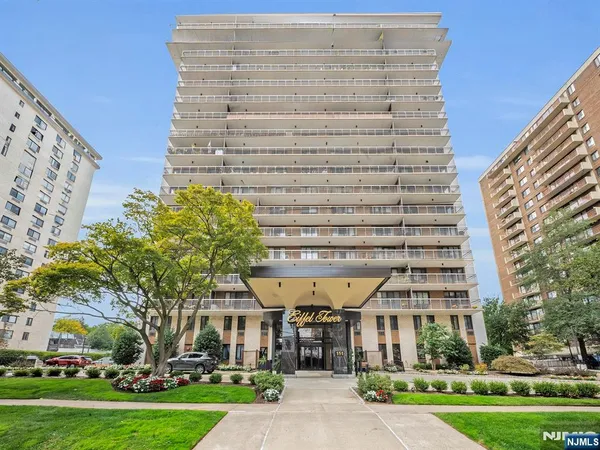 $2,600 | 151 Prospect Avenue, Unit 6C, Hackensack, NJ 07601