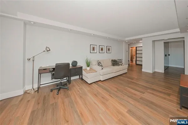 $2,600 | 151 Prospect Avenue, Unit 6C, Hackensack, NJ 07601