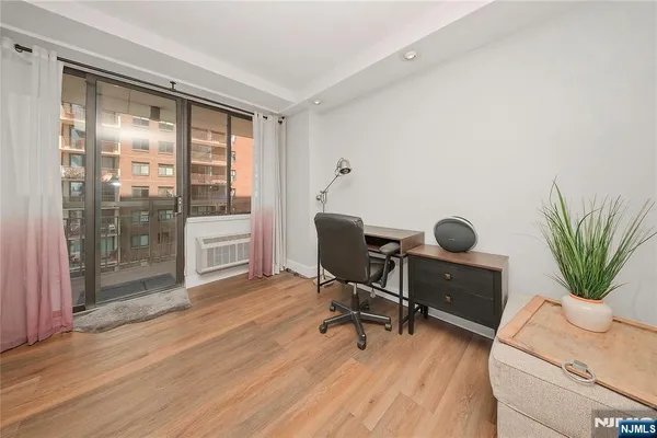 $2,600 | 151 Prospect Avenue, Unit 6C, Hackensack, NJ 07601