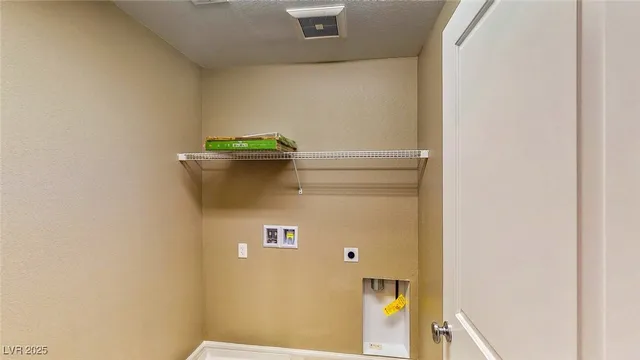 $2,313 | 9733 Cluny Avenue, Las Vegas, NV 89178