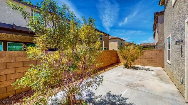 $2,313 | 9733 Cluny Avenue, Las Vegas, NV 89178