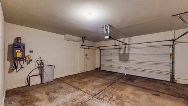 $2,313 | 9733 Cluny Avenue, Las Vegas, NV 89178