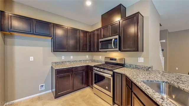 $2,313 | 9733 Cluny Avenue, Las Vegas, NV 89178