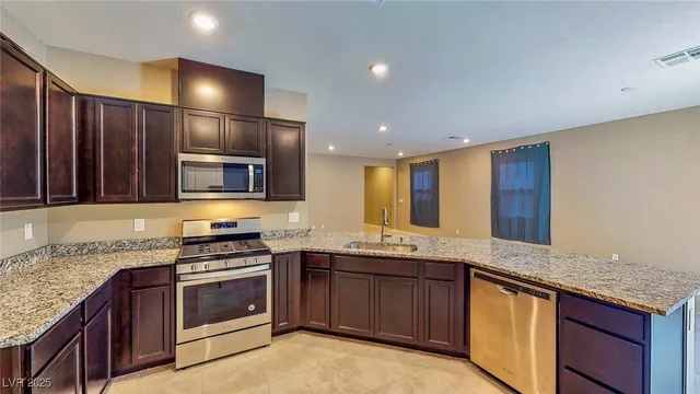 $2,313 | 9733 Cluny Avenue, Las Vegas, NV 89178