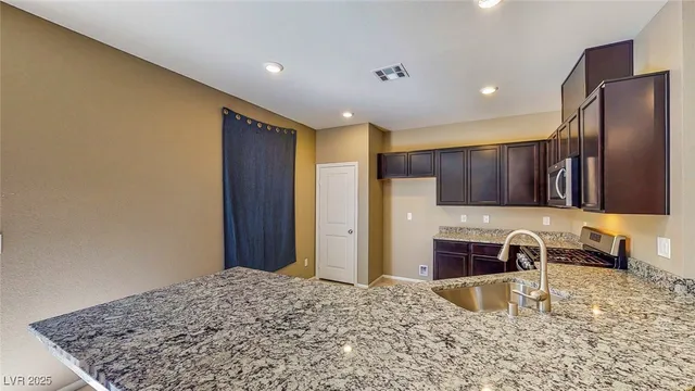 $2,313 | 9733 Cluny Avenue, Las Vegas, NV 89178