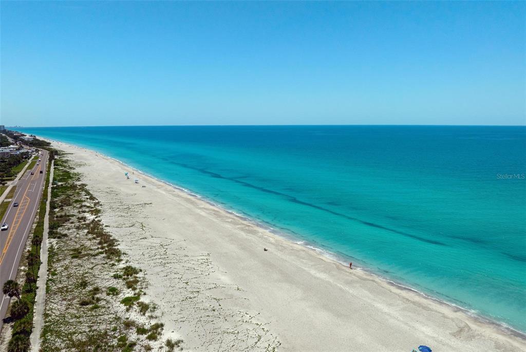 581 Rountree Drive Longboat Key, FL 34228 - Photo 25 of 50 a view of an ocean beach