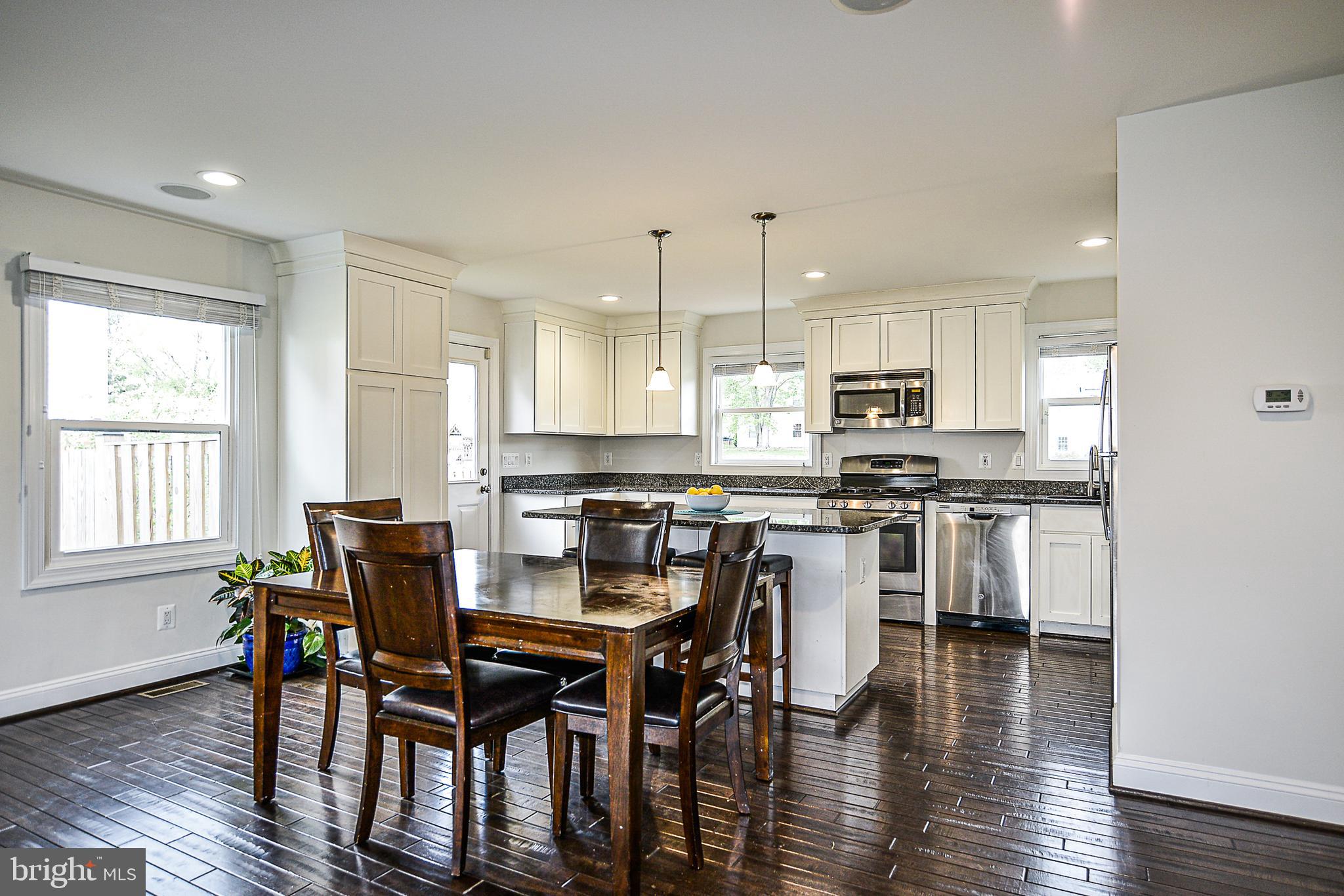 4215 Lees Corner Road Chantilly, VA 20151 - Photo 8 of 38 Check out the gourmet kitchen.