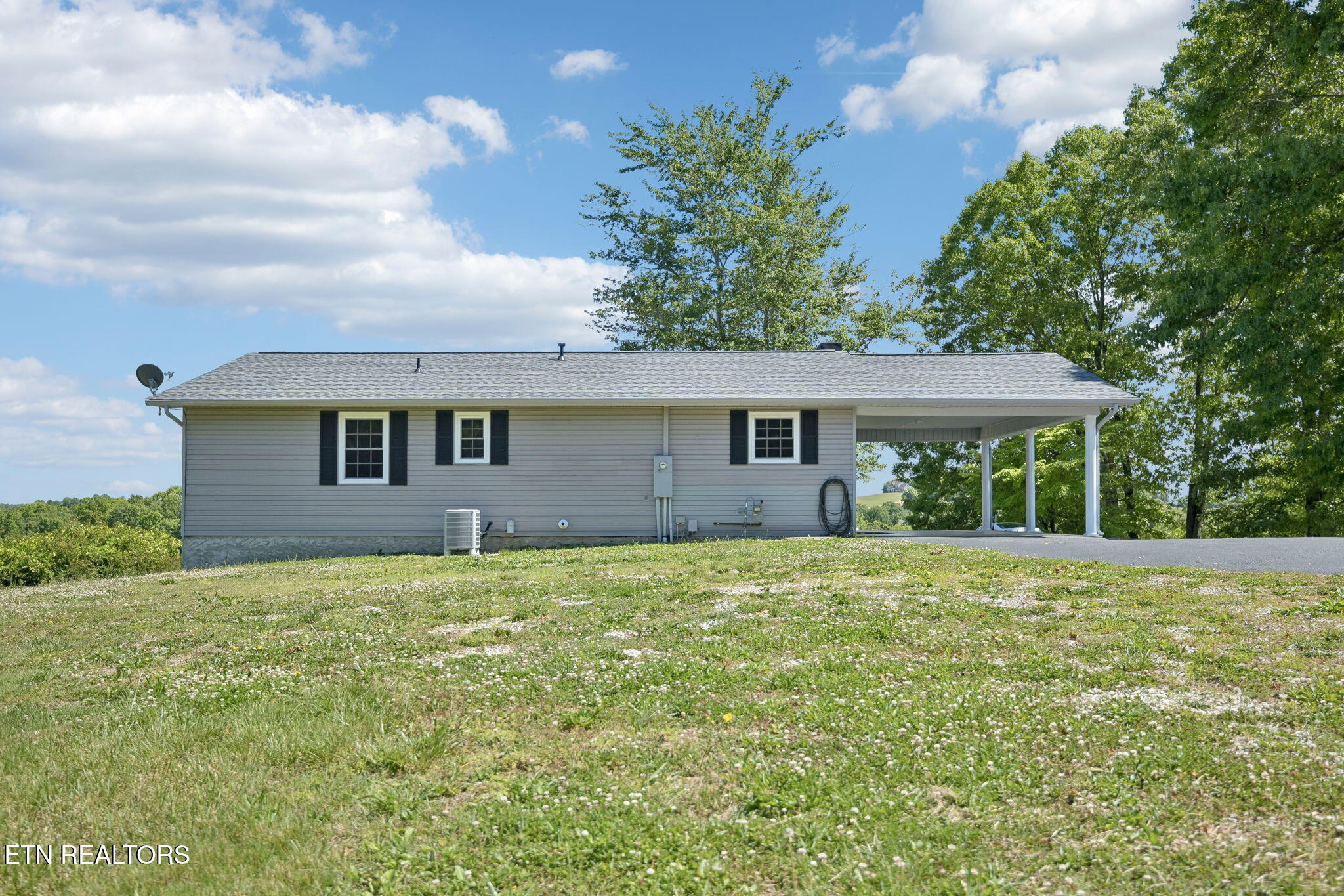 2245 Pinecrest Road Jacksboro, TN 37757 - Photo 29 of 60 38-2245 Pinecrest Rd - 038