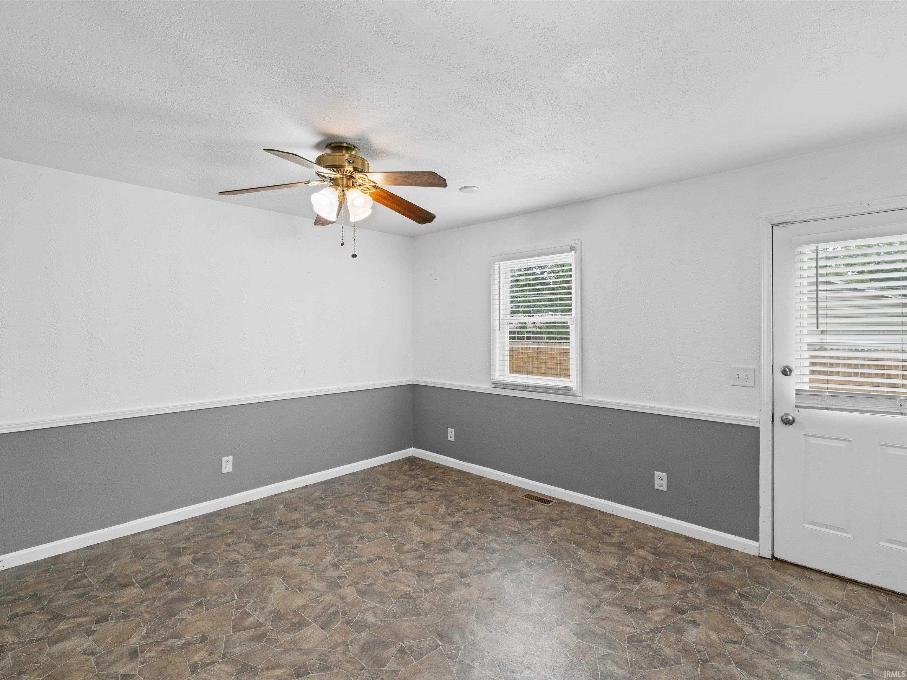 4100 East Riverside Drive Evansville, IN 47714 - Photo 12 of 33