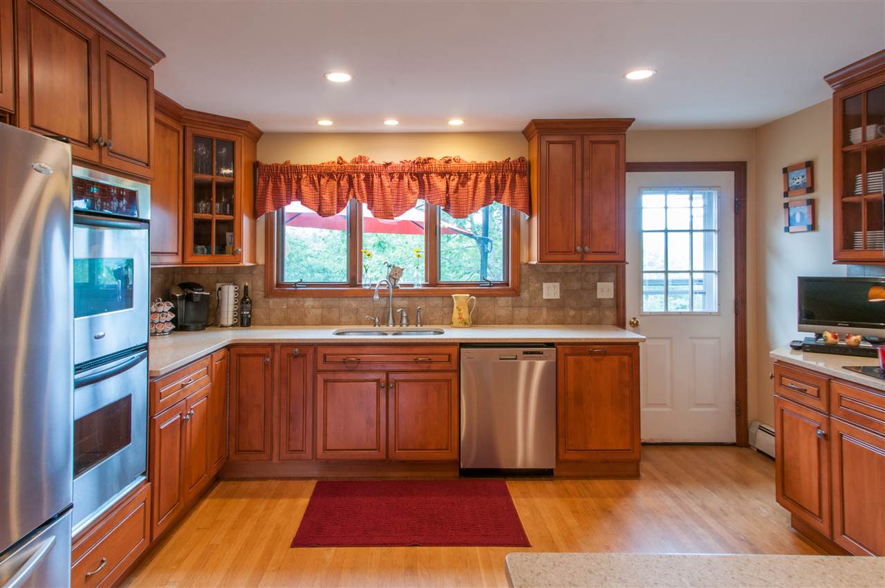993 Center Road Lyndeborough, NH 03082 - Photo 7 of 40