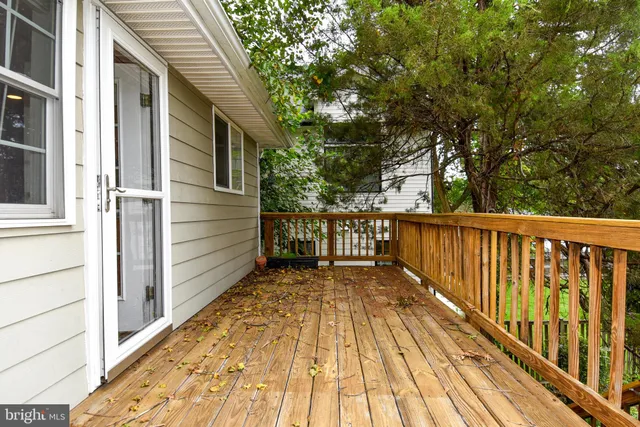 $3,500 | 1705 Commonwealth Avenue, Unit A, Alexandria, VA 22301