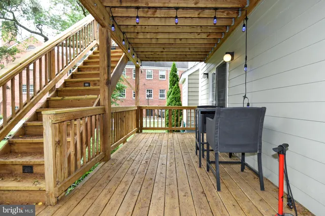 $3,500 | 1705 Commonwealth Avenue, Unit A, Alexandria, VA 22301