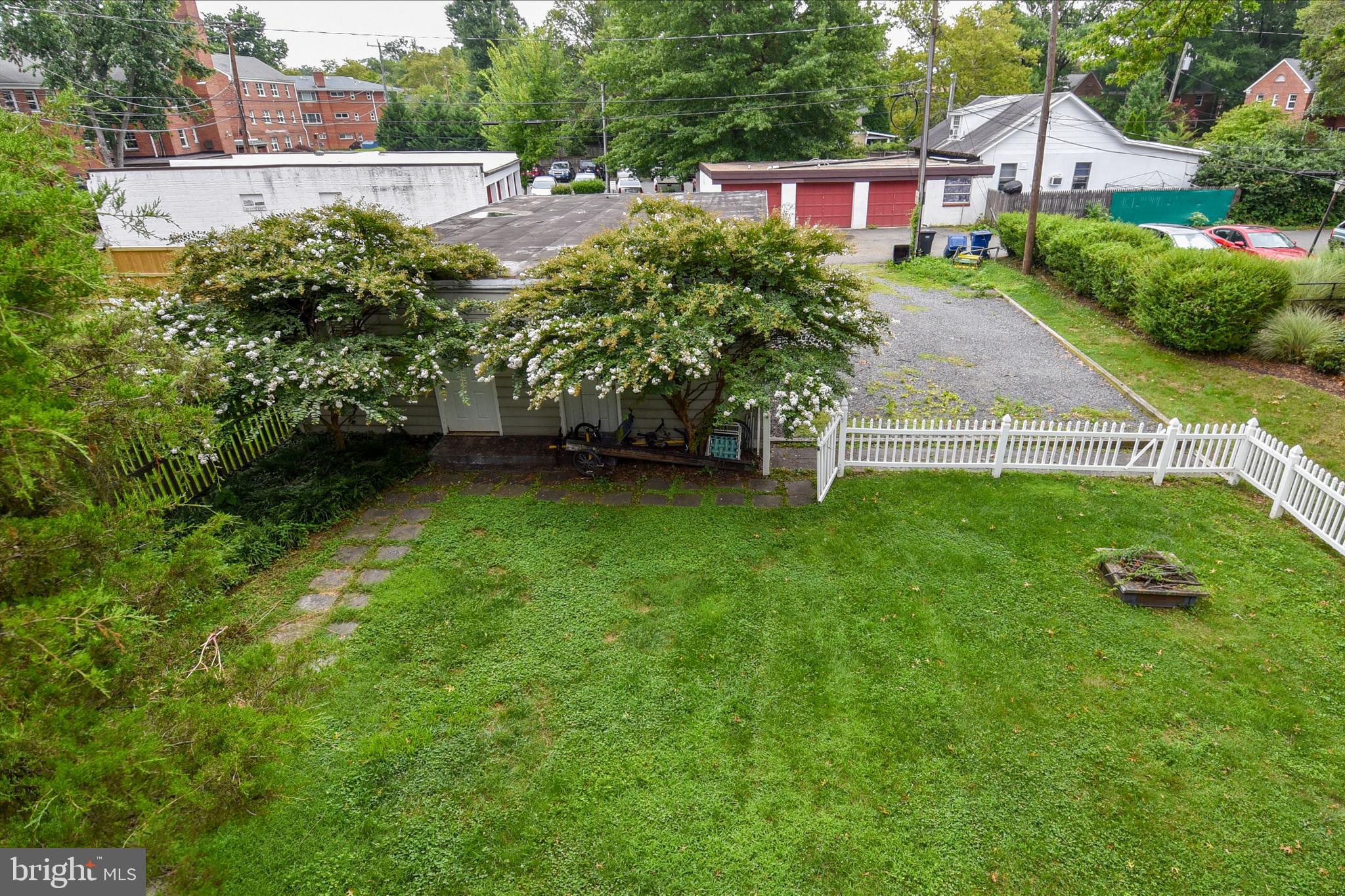 1705 Commonwealth Avenue, Unit A Alexandria, VA 22301 - Photo 6 of 36