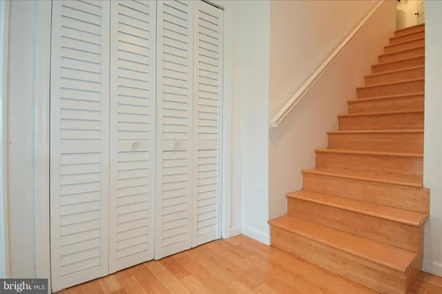 $3,500 | 1705 Commonwealth Avenue, Unit A, Alexandria, VA 22301