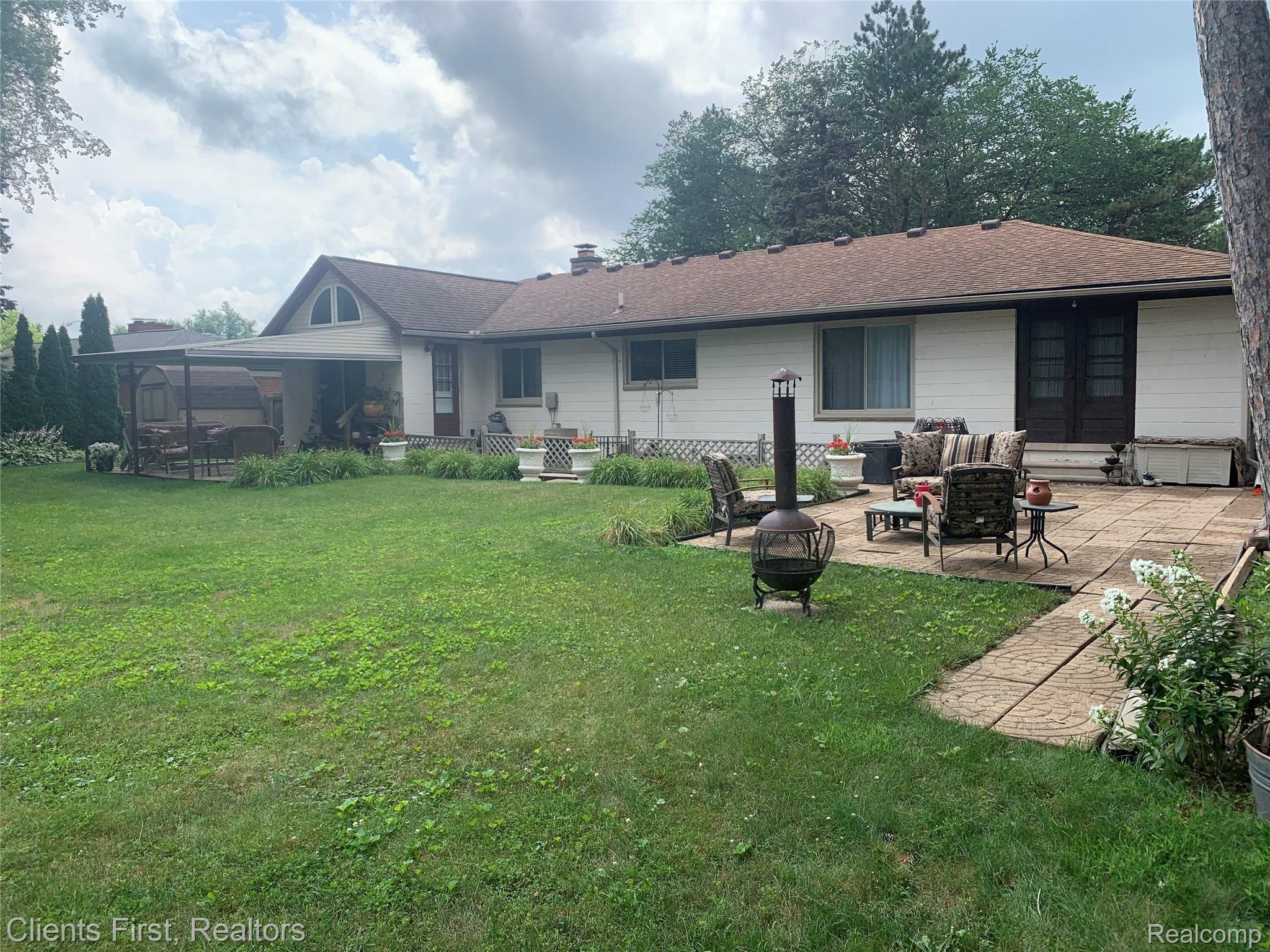 9570 Merriman Road Livonia, MI 48150 - Photo 37 of 44 361E7DE0-5BBE-4F58-98D3-1C360AD2E34F.jpeg