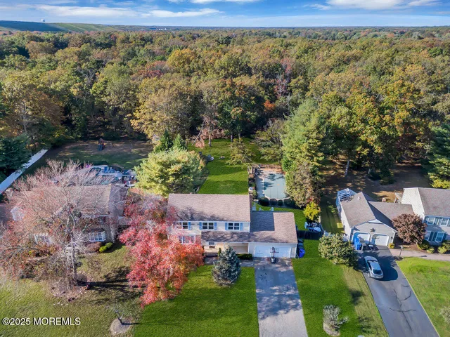 $929,000 | 213 Jumping Brook Drive, Toms River, NJ 08755