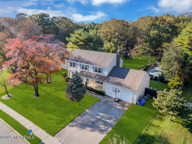 $929,000 | 213 Jumping Brook Drive, Toms River, NJ 08755