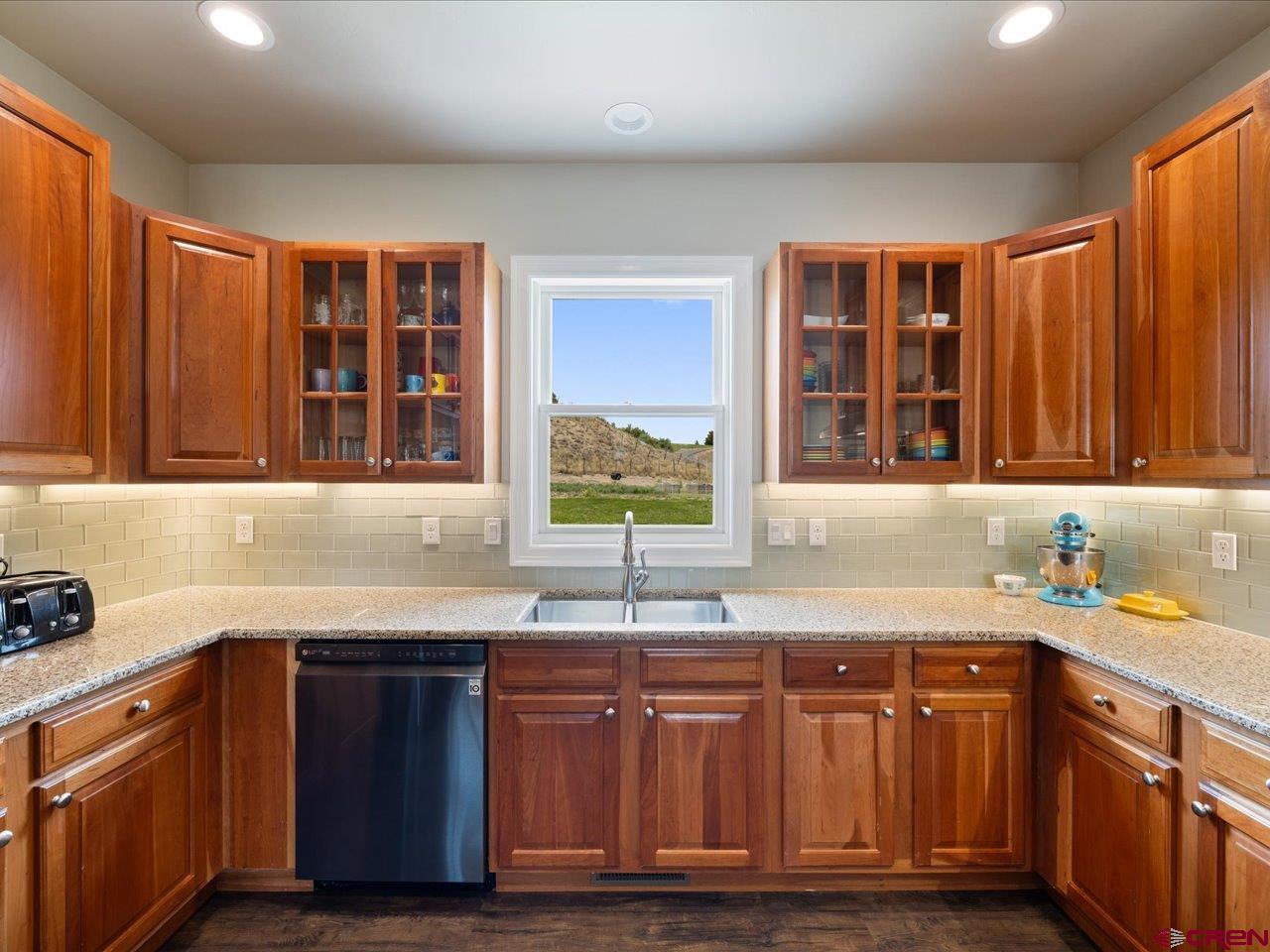 2017 Constitution Loop Montrose, CO 81401 - Photo 13 of 34