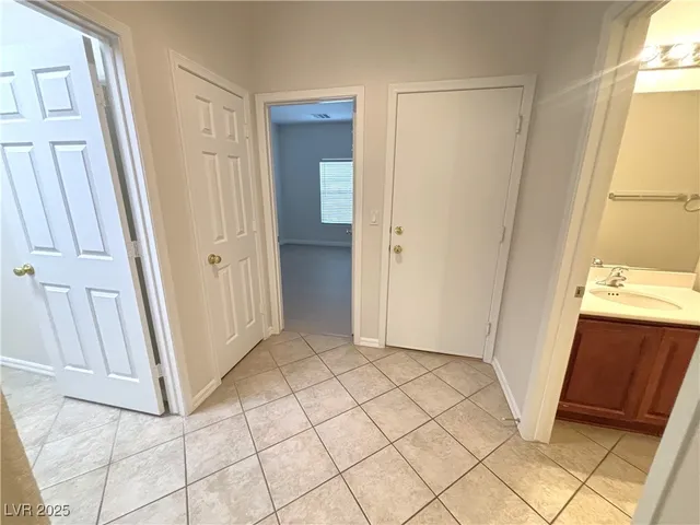 $2,300 | 588 Vitano Street, Las Vegas, NV 89138