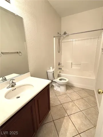 $2,300 | 588 Vitano Street, Las Vegas, NV 89138