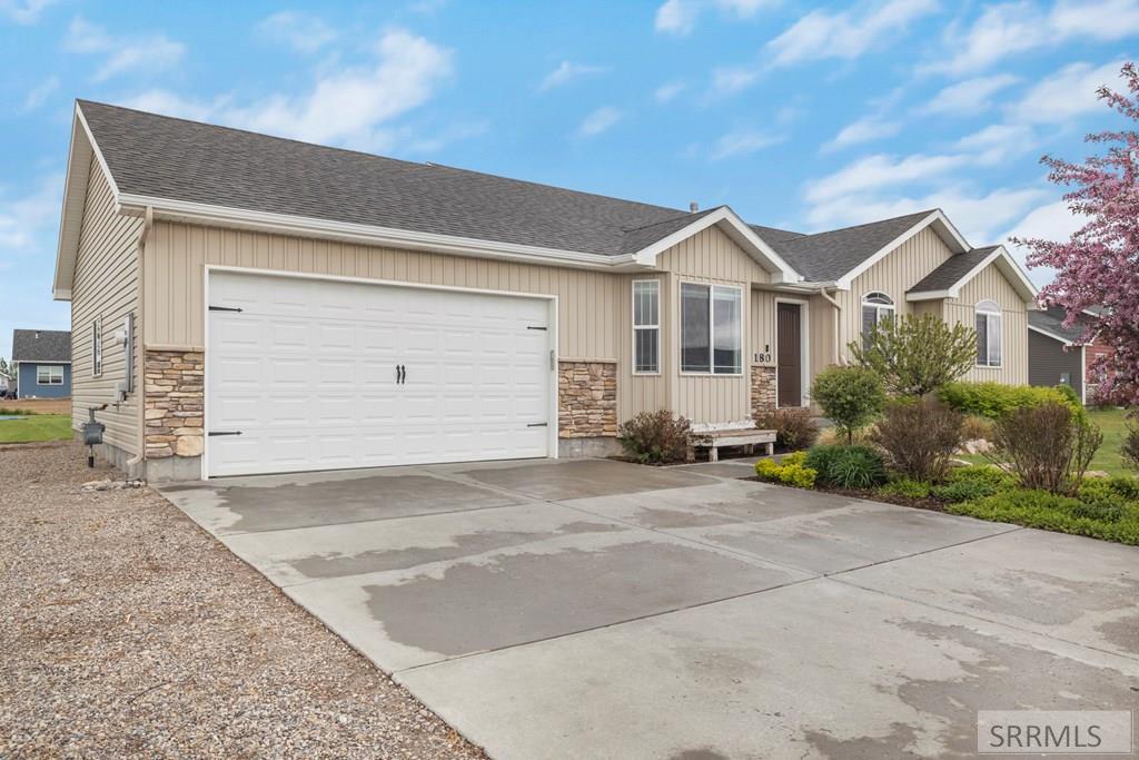180 North 4032 East Rigby, ID 83442 - Photo 1 of 1 Main View