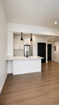 $2,011 | 205 Church Street, Unit 504, Poughkeepsie, NY 12601