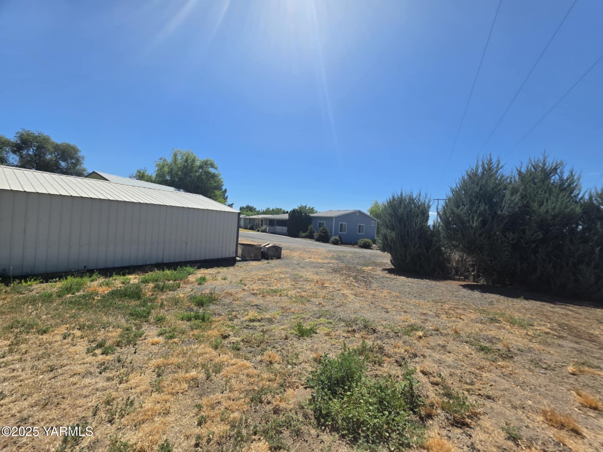 5202 Norman Road Yakima, WA 98901 - Photo 15 of 48 a view of an outdoor space
