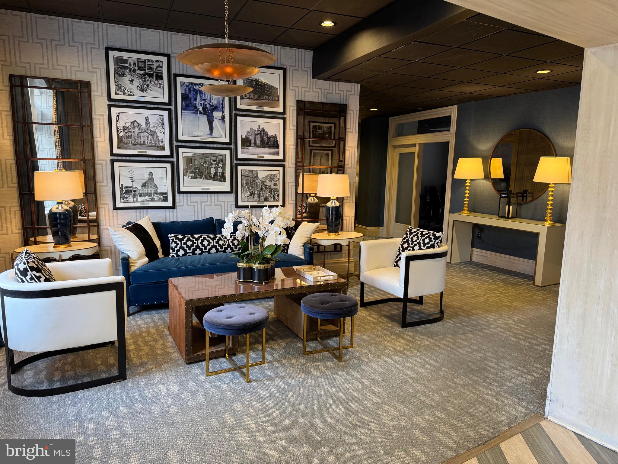 413 Stuart Circle, Unit PLA Richmond, VA 23220 - Photo 19 of 25 Interior Lobby