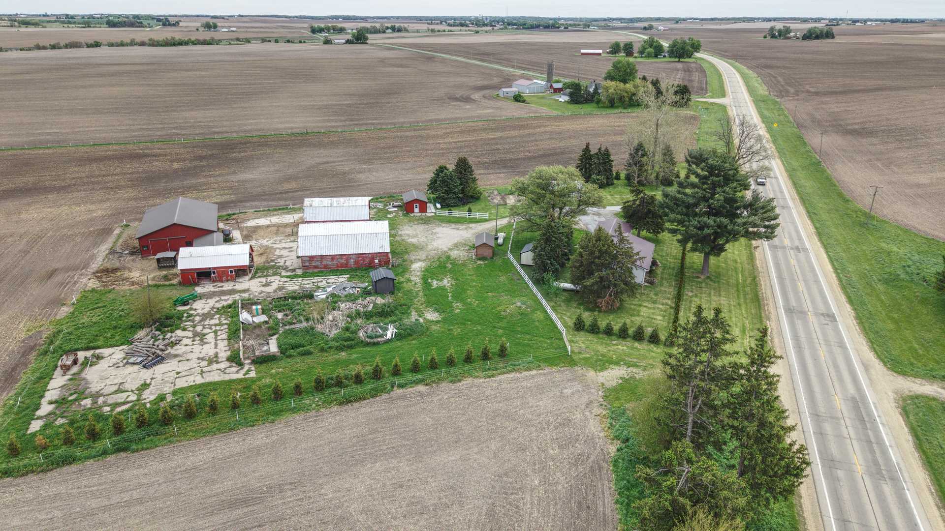 9896 Lincoln Road Morrison, IL 61270 - Photo 33 of 38