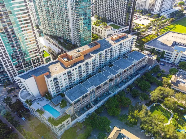 $4,300 | 3250 Northeast 1st Avenue, Unit 702, Miami, FL 33127
