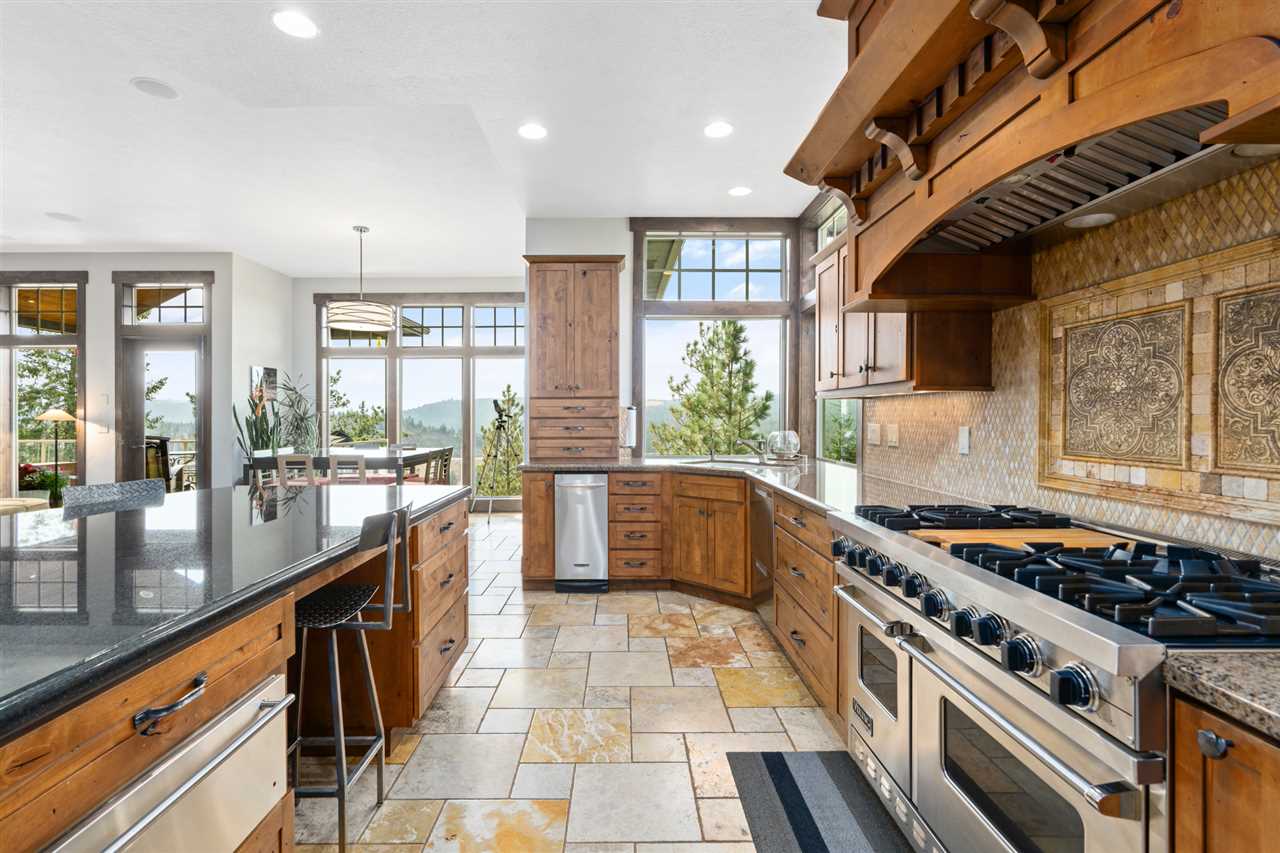 13723 North Rustic Lane Spokane, WA 99208 - Photo 15 of 47 Gallery Image 15