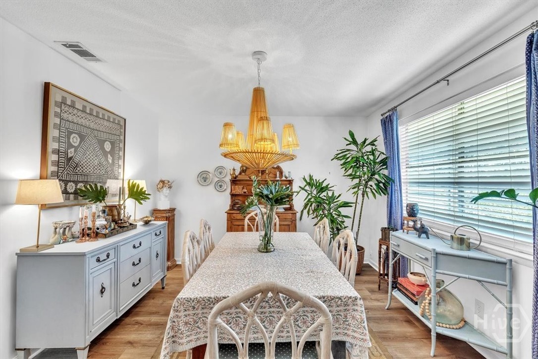 118 Wassaw Road Savannah, GA 31410 - Photo 4 of 30