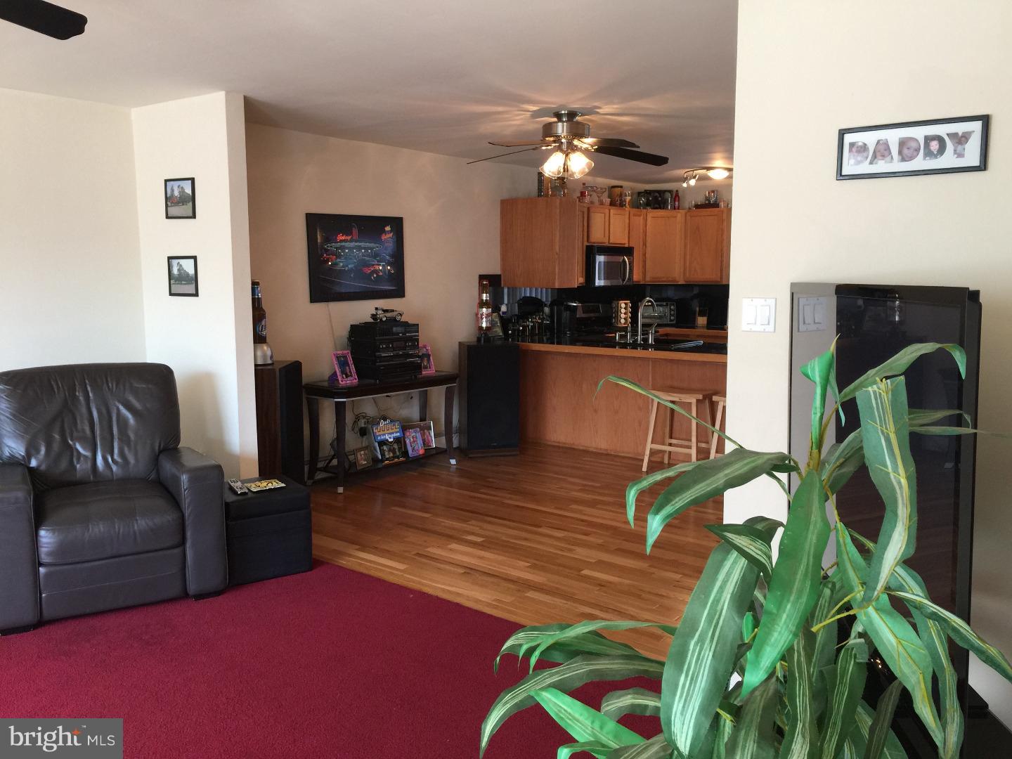 12026 Covert Road Philadelphia, PA 19154 - Photo 2 of 21 Gallery Image 2