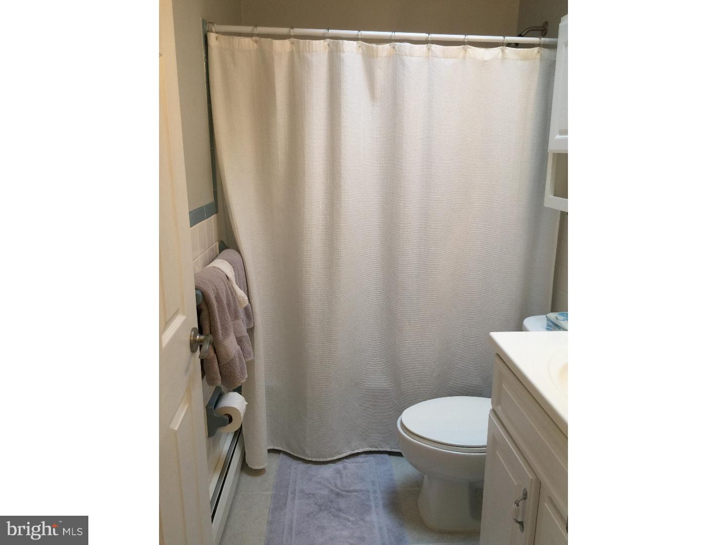 12026 Covert Road Philadelphia, PA 19154 - Photo 12 of 21 Gallery Image 12