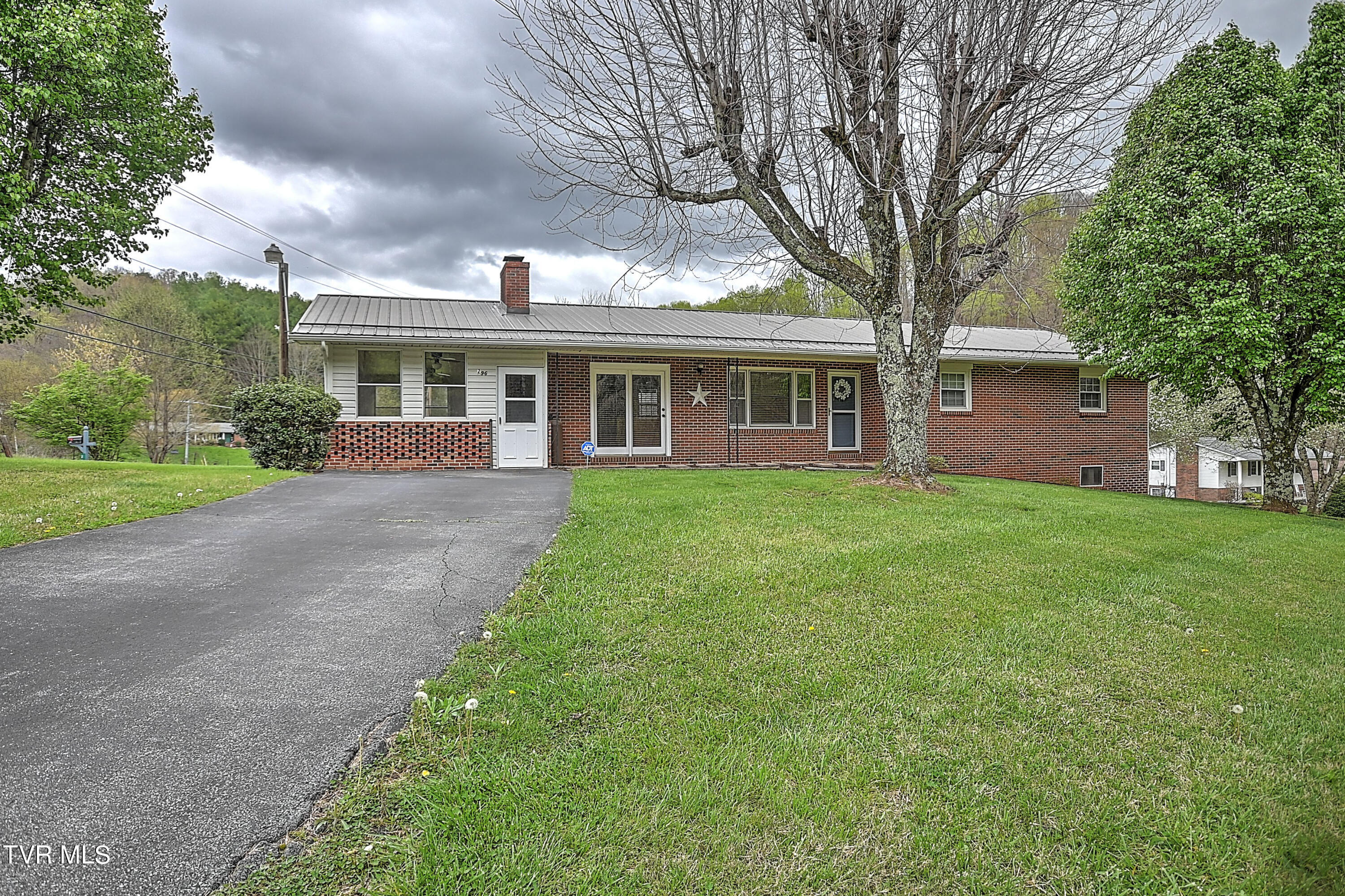 296 Minton Hollow Road Elizabethton, TN 37643 - Photo 1 of 57 296 Minton Hollow RH-2