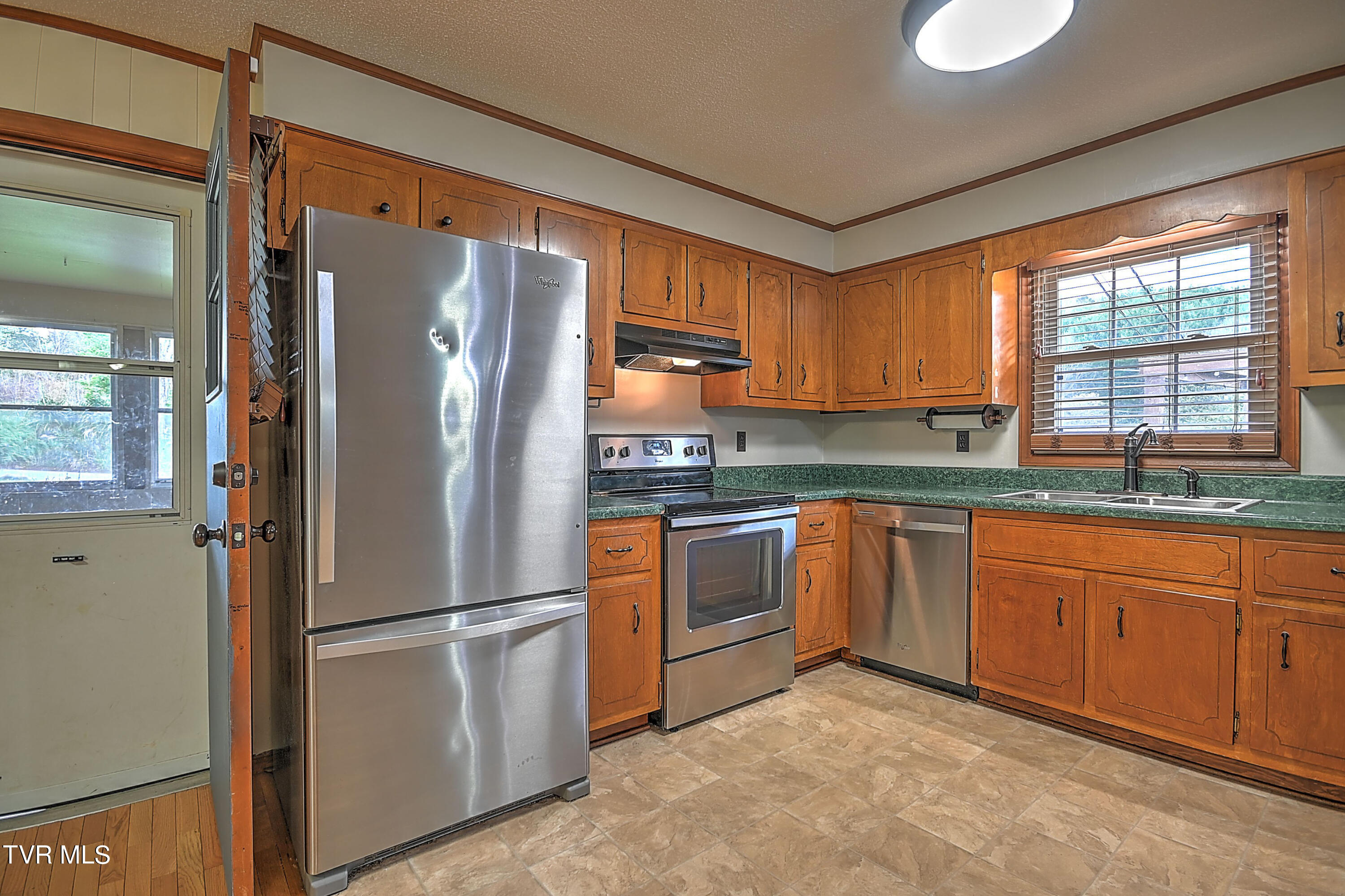 296 Minton Hollow Road Elizabethton, TN 37643 - Photo 16 of 57 296 Minton Hollow RH-14