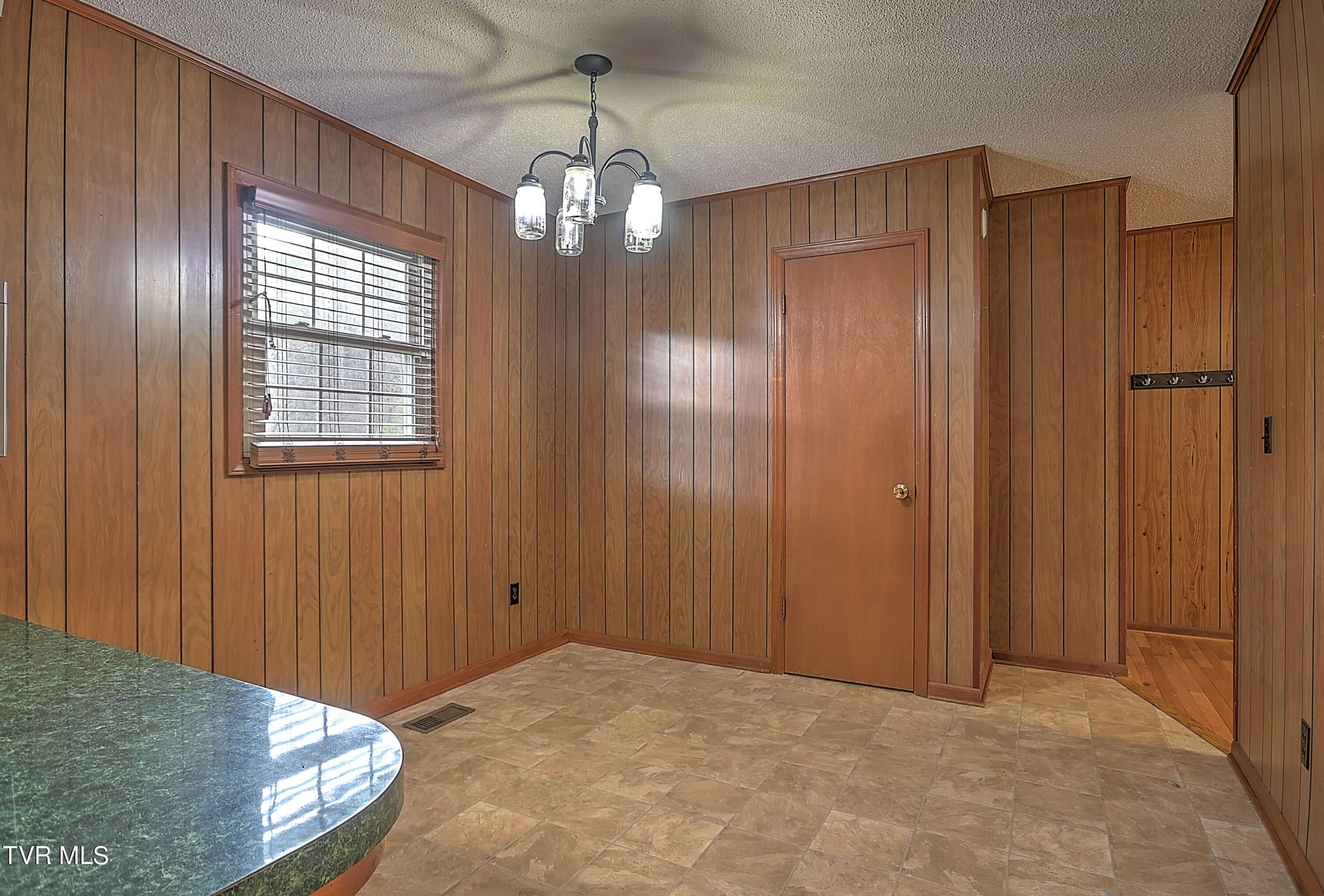 296 Minton Hollow Road Elizabethton, TN 37643 - Photo 21 of 57 296 Minton Hollow RH-19