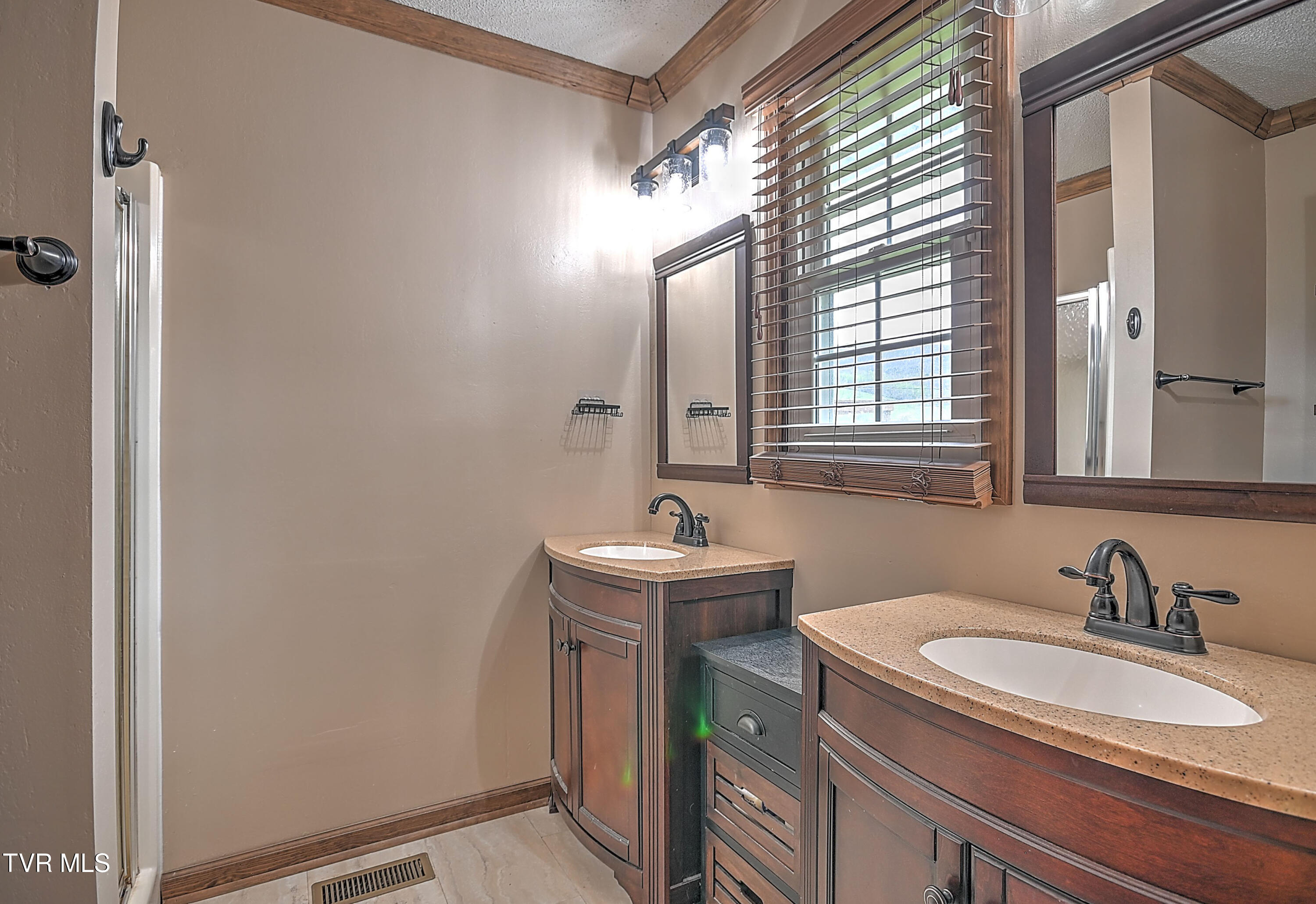296 Minton Hollow Road Elizabethton, TN 37643 - Photo 28 of 57 296 Minton Hollow RH-26