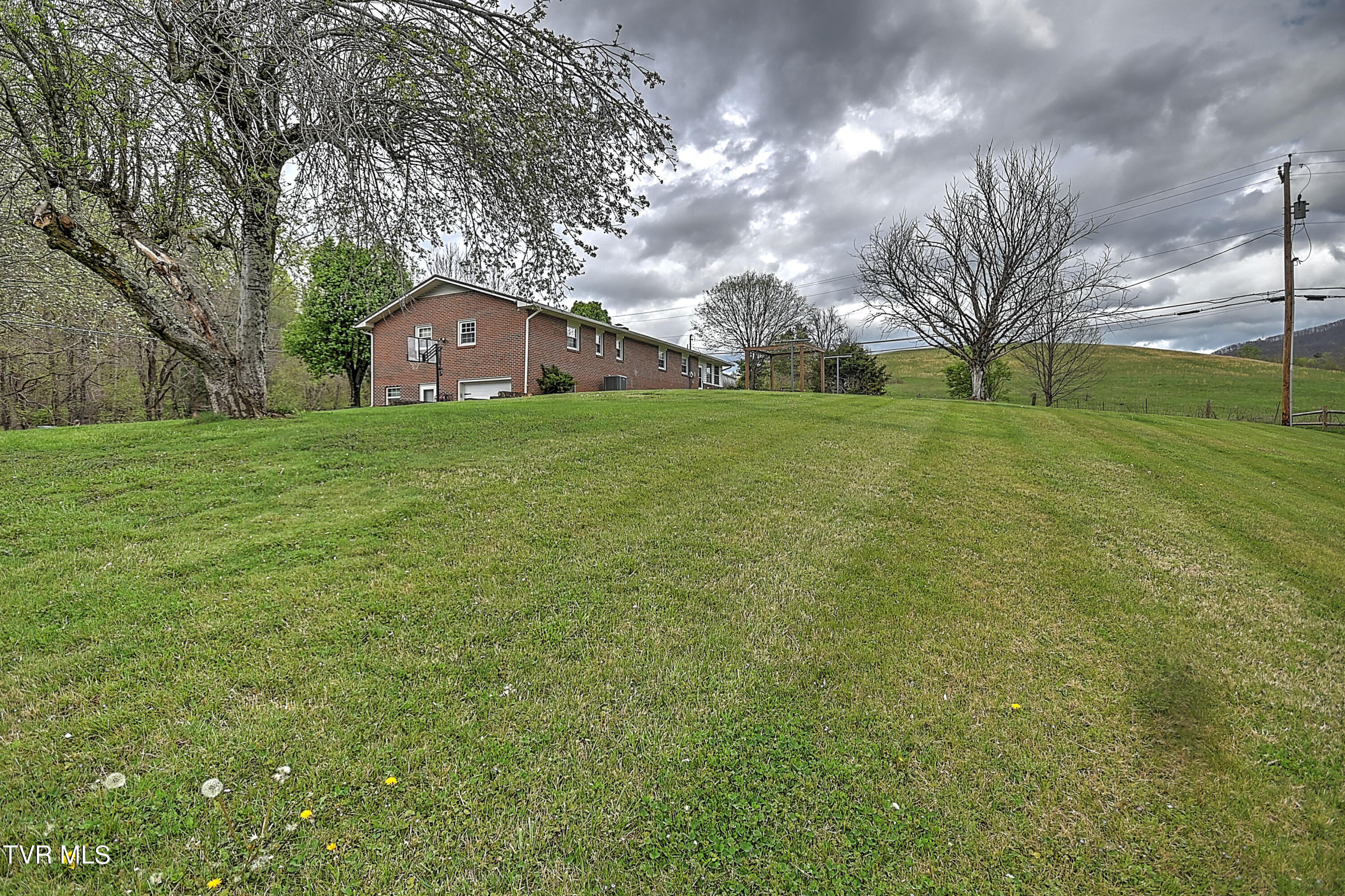 296 Minton Hollow Road Elizabethton, TN 37643 - Photo 47 of 57 296 Minton Hollow RH-47