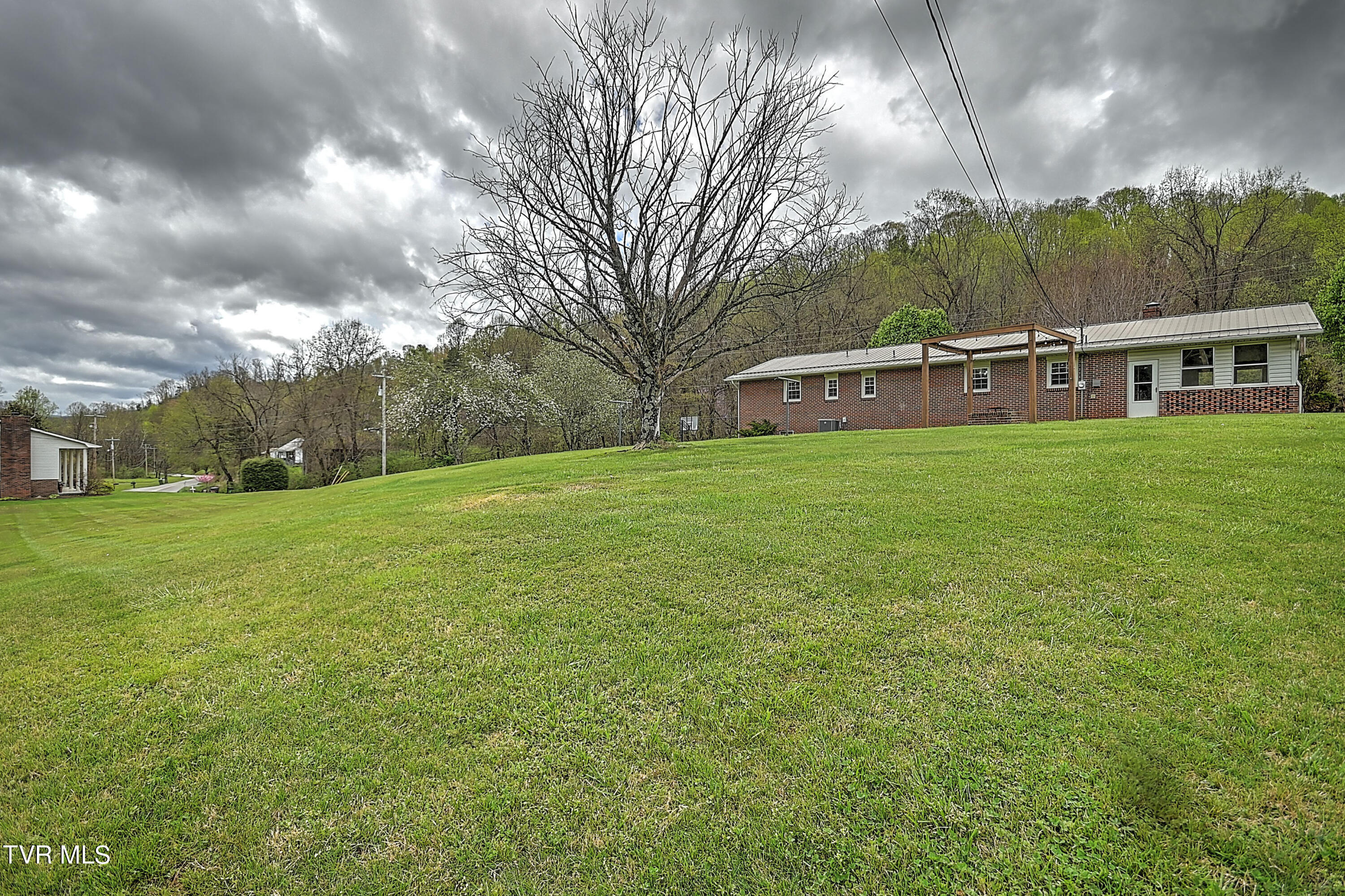 296 Minton Hollow Road Elizabethton, TN 37643 - Photo 52 of 57 296 Minton Hollow RH-52