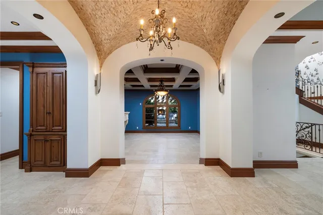 a view of entryway with a front door