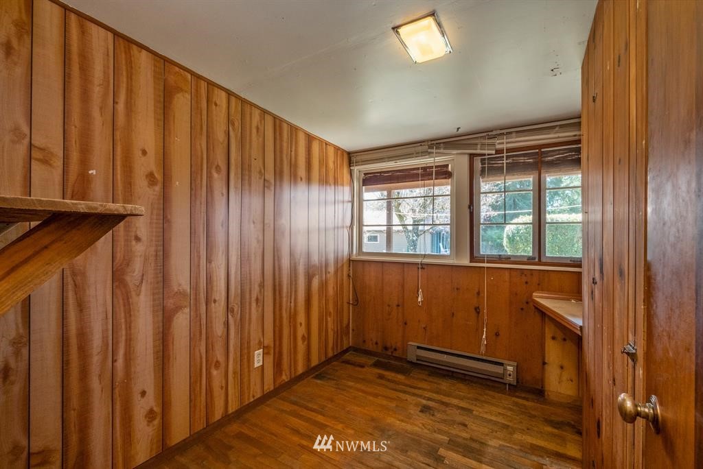 6910 Long Lake Road Southeast Port Orchard, WA 98367 - Photo 12 of 20 Gallery Image 12