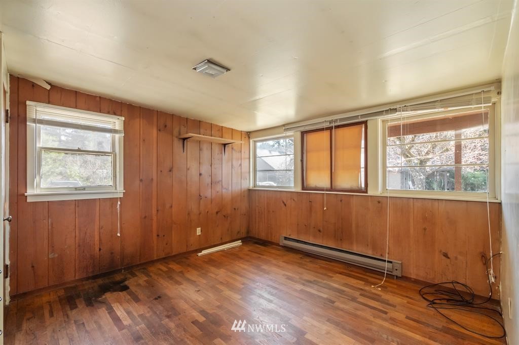 6910 Long Lake Road Southeast Port Orchard, WA 98367 - Photo 13 of 20 Gallery Image 13