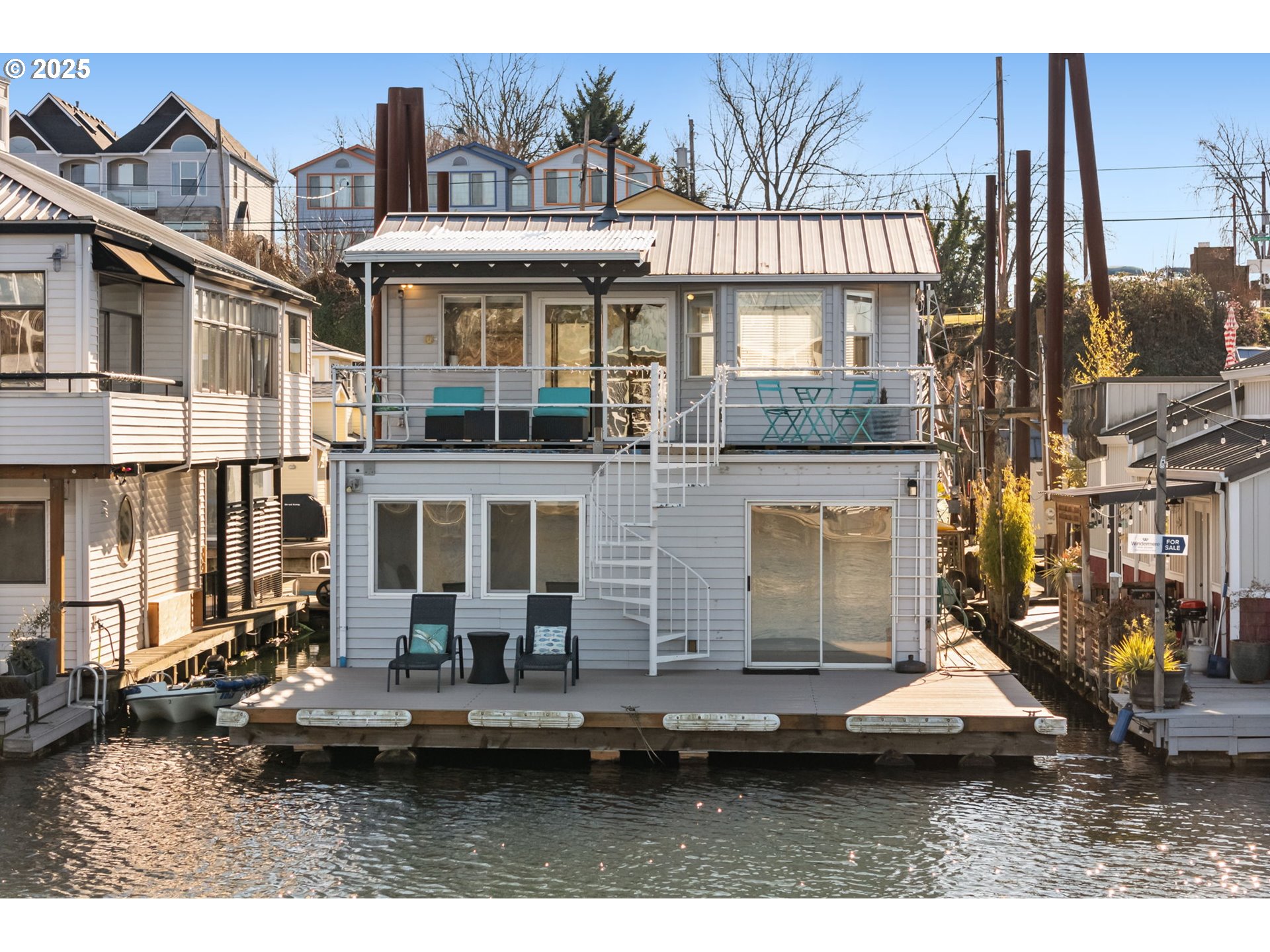 225 North Bridgeton Road Portland, OR 97211 - Photo 1 of 44 Gallery Image 1