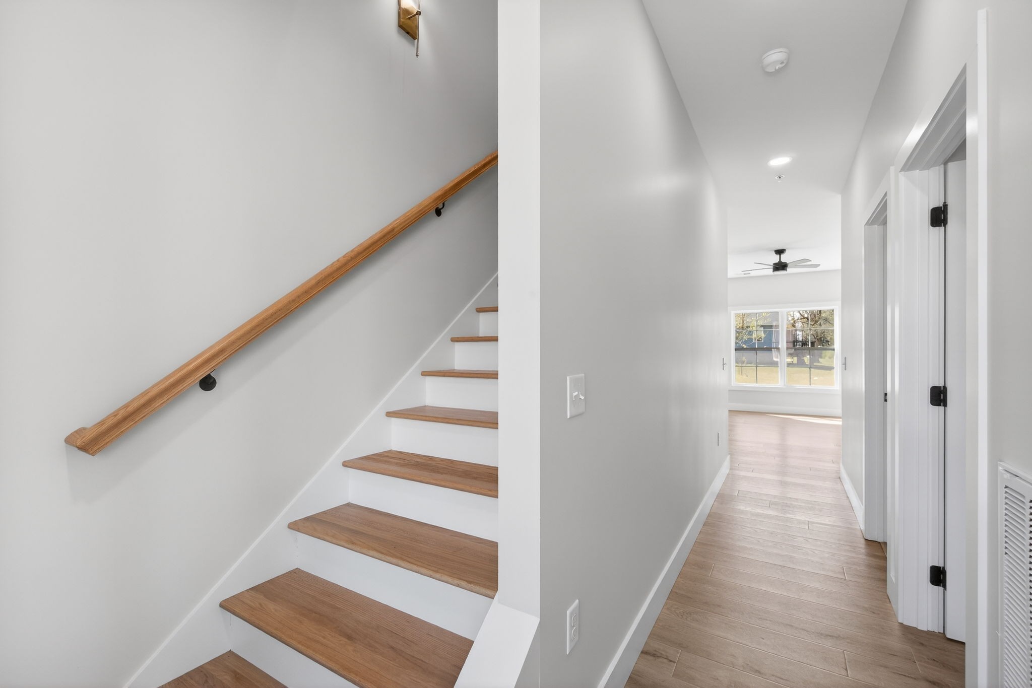 216 West Jere Whitson Road Cookeville, TN 38501 - Photo 9 of 31 a view of a hallway with wooden floor and entryway