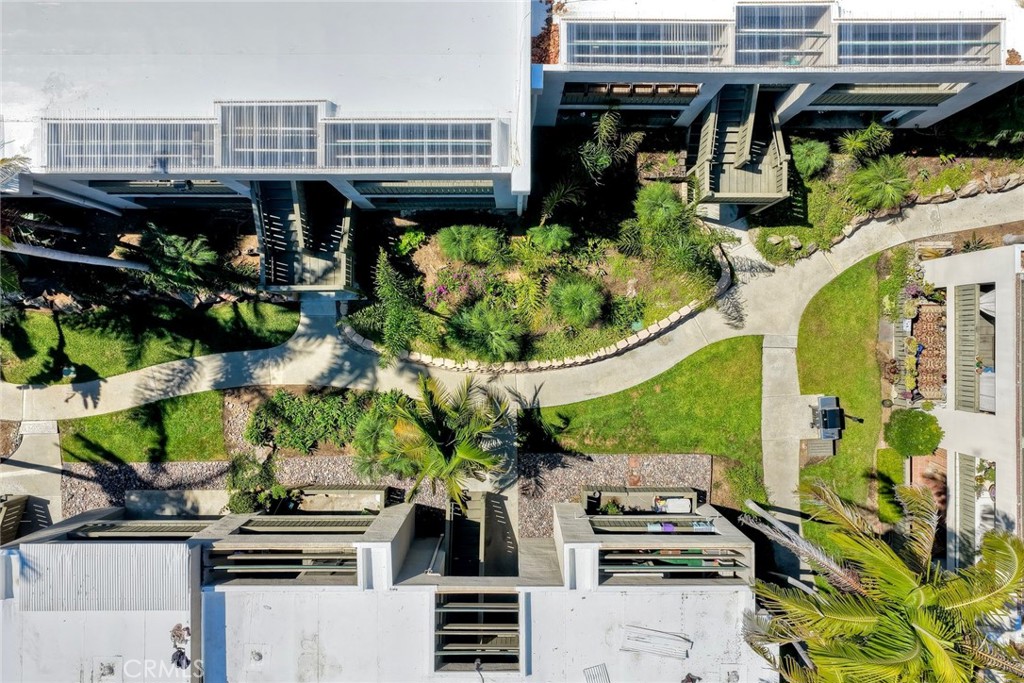 149 West Glaucus Street, Unit D Encinitas, CA 92024 - Photo 27 of 29 a picture of street view