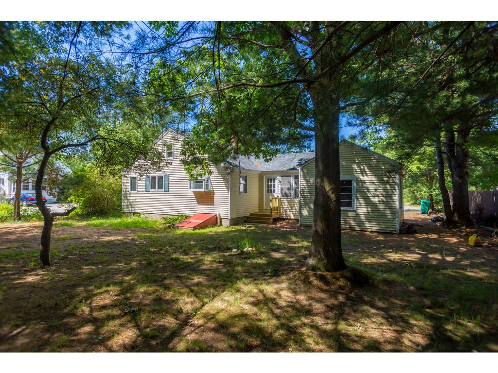 75 Chestnut Hill Road Rochester, NH 03867 - Photo 3 of 12