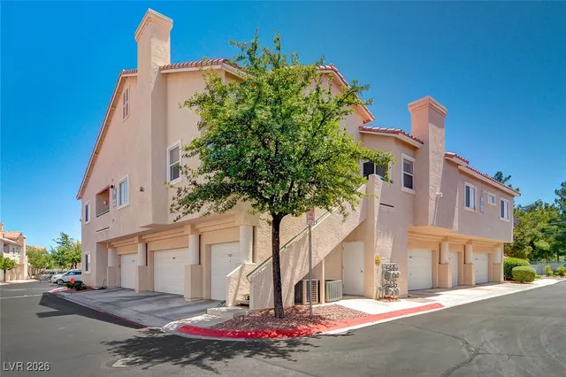 $1,650 | 7450 South Eastern Avenue, Unit 2010, Las Vegas, NV 89123