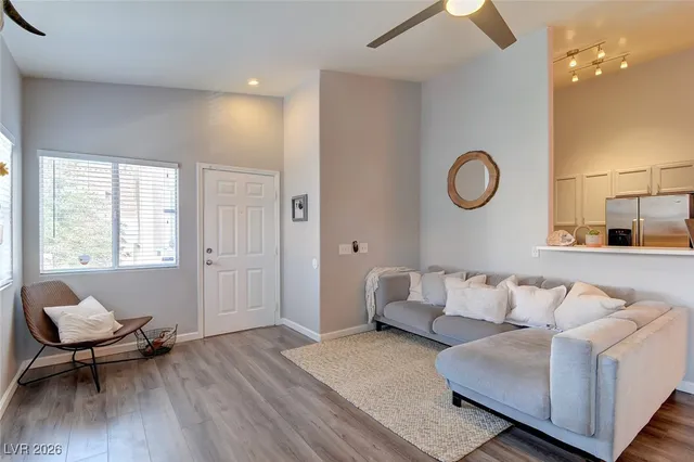 $1,650 | 7450 South Eastern Avenue, Unit 2010, Las Vegas, NV 89123