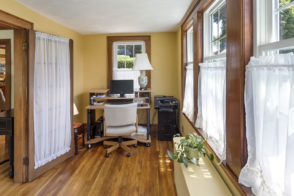 51 Boynton Road Medford, MA 02155 - Photo 9 of 30 Gallery Image 9